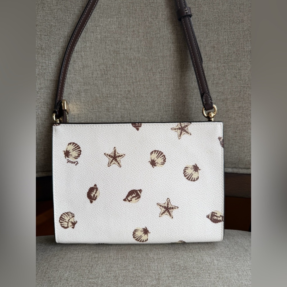 NWT!COACH Slim Crossbody Bag With Shell Print(CBM42) - Picture 2 of 5